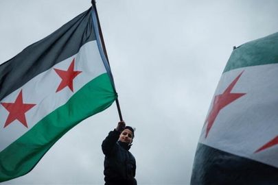 علم سوريا 