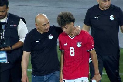 حسام حسن وإمام عاشور 