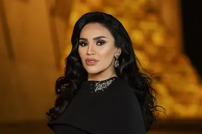 الفنانة مي فاروق 