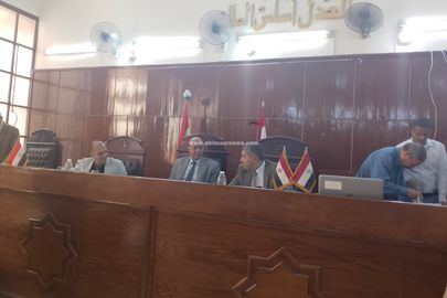 جانب من تلقي أوراق الترشح 