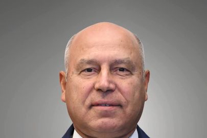 وزير الصناعة والنقل