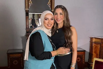 جنات والإعلامية يارا أحمد 