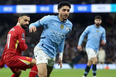 محمد صلاح ضد مرموش 