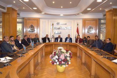 غرفة القاهرة التجارية اثناء تسكبل لجنة تجار الأسماك