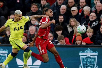 ليفربول وتوتنهام