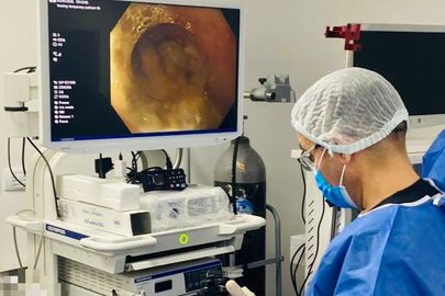 الفريق الطبي بمجمع الشفاء الطبي