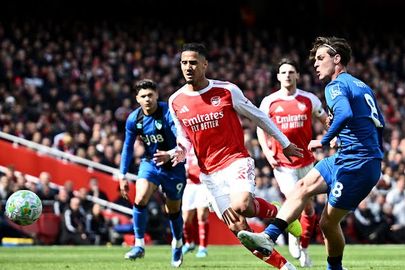 أرسنال وبورنموث