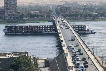 اصطدام سفينه بكوبري دندرة