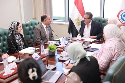 وزير الصحة والسكان