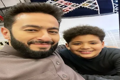 حمادة هلال وابنه يوسف 