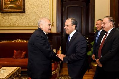 وزير الخارجية ورئيس مجلس الشيوخ