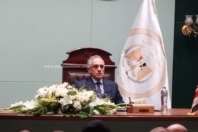 المستشار محمود حلمي الشريف وزير العدل