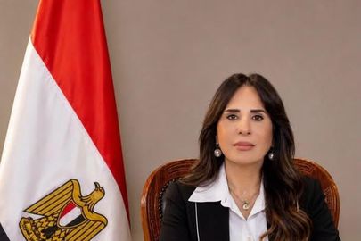وزيرة الاسكان 