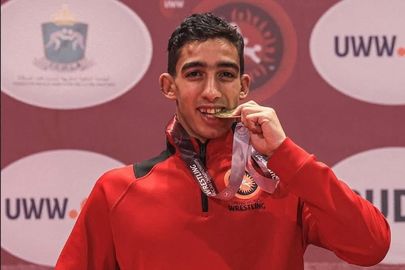 حسن الشحات بطل مصر في المصارعة 