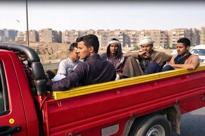 عربات نقل المواطنين 