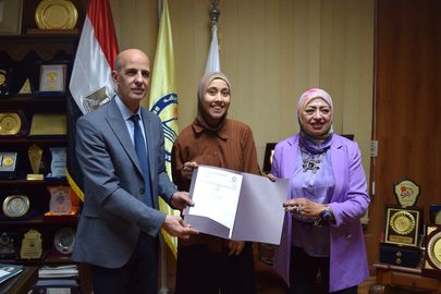 منح طالبة الدمج بجامعة بنى سويف منحه دراسيه 