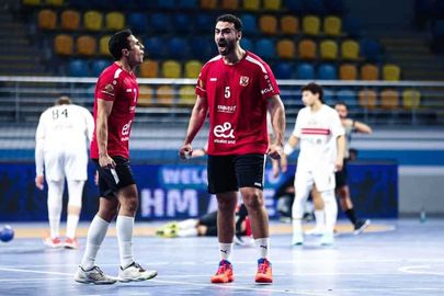 يد الأهلي والزمالك 