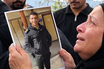 "فرس أبيض ورؤيا نبوية" .. أم الشهيد البطل أحمد النشار تروي منام العزة  وتزف ابنها للجنة بالرضا والصبر