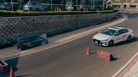 جانب من اختبار تجربة القيادة  