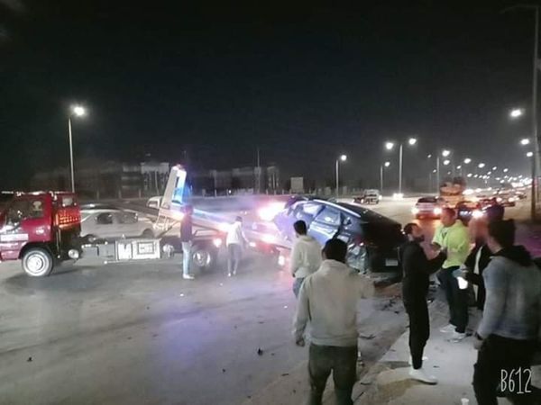  حادث تصادم 4 سيارات بطريق وصلة دهشور
