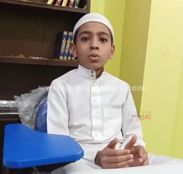 عمر الشقيق الاصغر الذي حفظ القرآن الكريم في قنا