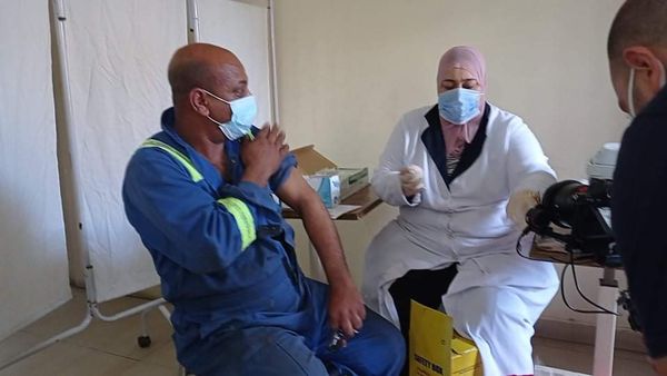 الغضبان  يتابع مراكز اللقاح ببورسعيد