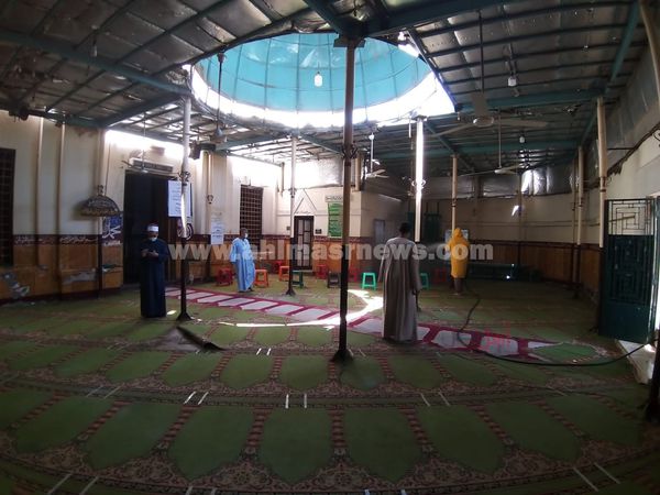 استمرار حملات تعقيم وتطهير المساجد قبل صلاة الجمعة 