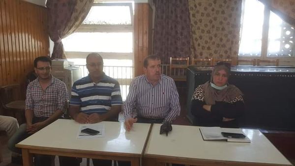 حملات لإزالة الإشغالات ومتابع رصف طرق حى ميت علوان بمدينة كفر الشيخ