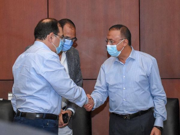 وزير البترول ومحافظ الاسكندرية يتفقدا أعمال التطوير بشركة ميدور