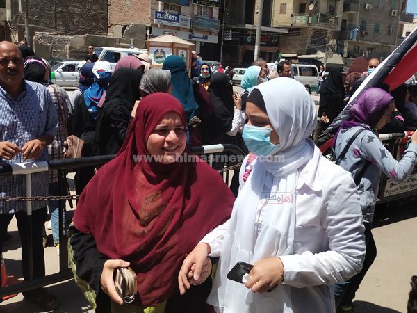 قلق وانهيارات لطلاب الثانوية العامة في الفيوم بعد امتحان الكيمياء صور أهل مصر