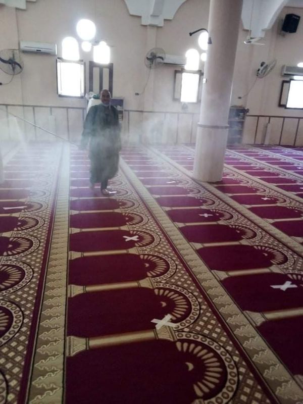  تكثيف حملات تعقيم وتطهير  ٤٥٠٠ مسجدا بكفر الشيخ 