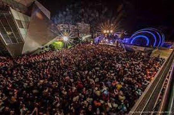 حفلات مهرجان الصيف في الاسكندرية