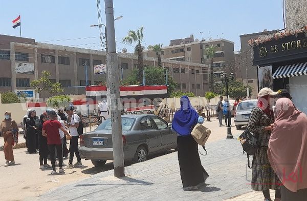 طلاب الثانوية العامة 