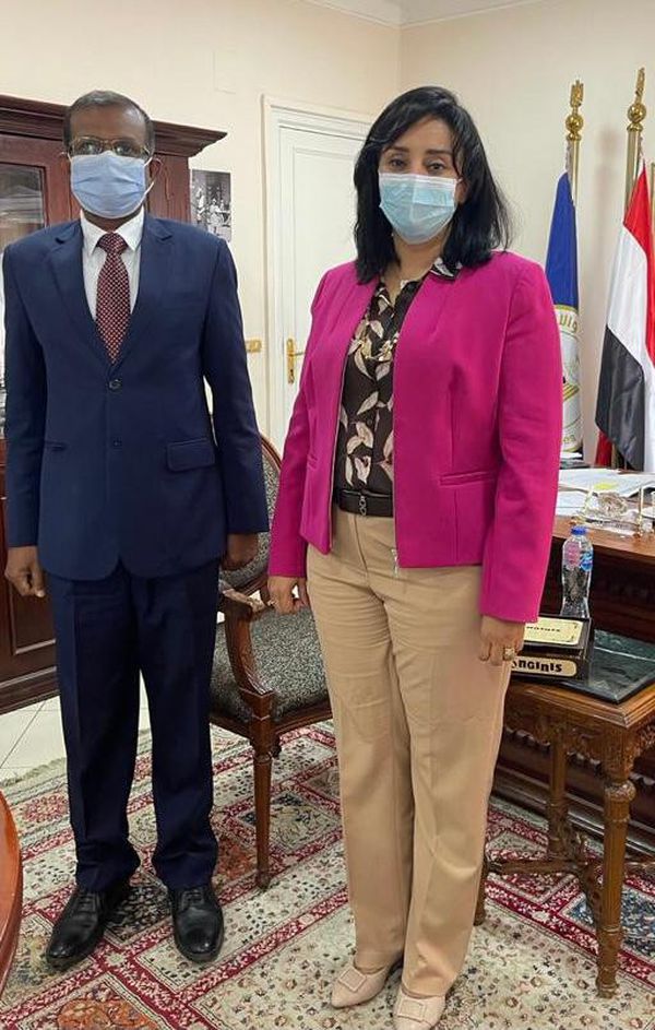 غادة شلبي مع سفير دولة سيريلانكا بالقاهرة