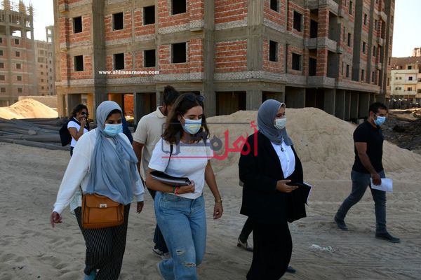 محافظ الفيوم يستقبل وفد طلاب الجامعات المصرية لتفقد المشروعات التنموية
