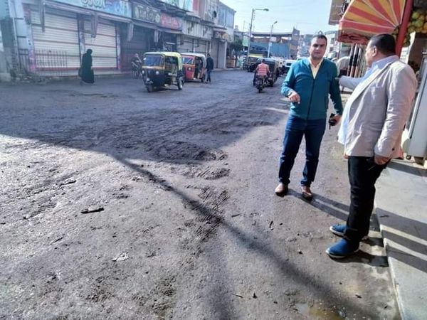 استمرار حملات إزالة الإشغالات اليومية بشوارع مدينة الحامول 