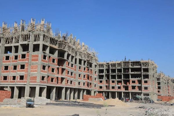 محافظ كفر الشيخ ونائبه يتفقدان موقع  إنشاء 33 عمارة سكنية ضمن الإسكان الاجتماعي