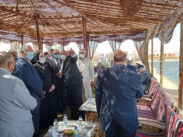 محافظ كفرالشيخ ونائبه يشاركان بفعاليات الملتقى التسويقي المصرى الأول للتمور بالوادى الجديد