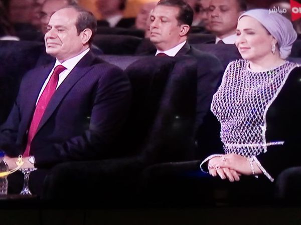 انجي المقدم مقدمة حفل افتتاح طريق الكباش 