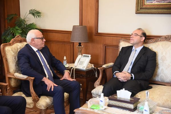 محافظ بورسعيد يستقبل محافظ دمياط و رئيس البورصة المصرية