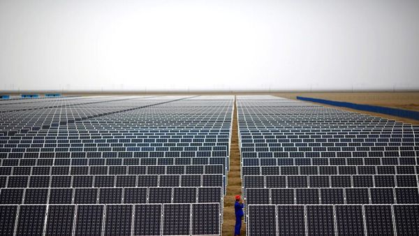 مزرعة طاقة شمسية