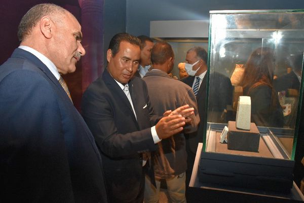 رئيس جامعة الأقصر يشهد احتفال المتحف بميلاده الـ46 ويزف بشرى للآثريين