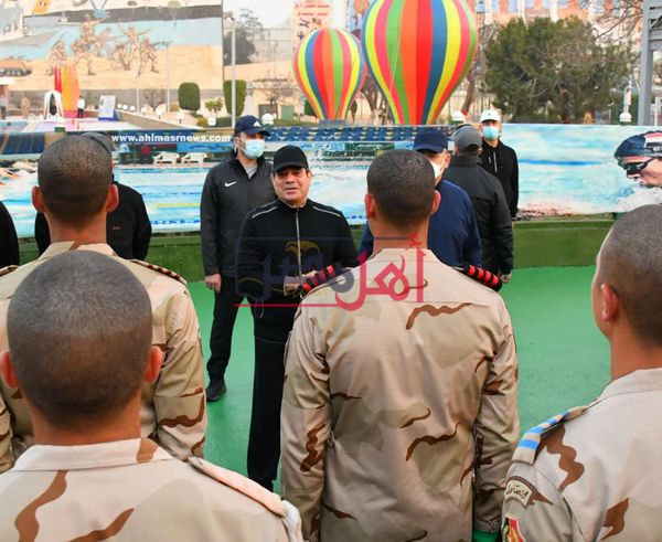 الرئيس عبد الفتاح السيسي يقوم بجولة تفقدية فجر اليوم لمقر الكلية الحربية