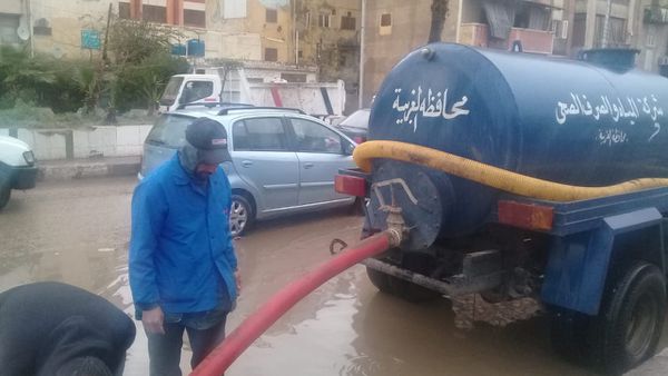 معدات شفط المياه 