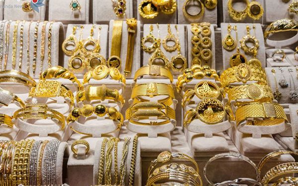 سعر الذهب في مصر منتصف التعاملات 