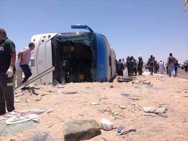 حادث انقلاب اتونس السياح بالبحر الاحمر