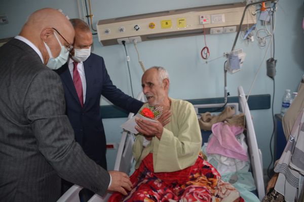 تقديم تهنئة للمرضى