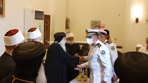 وفد الداخلية في عزاء ضحايا كنيسة أبو سيفين