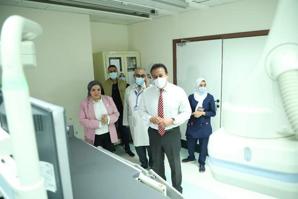 وزير الصحة بمستشفى الهرم التخصصي