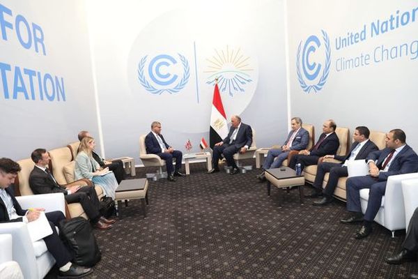 وزير الخارجية رئيس مؤتمر COP27 يستقبل ألوك شارما رئيس الدورة ٢٦ للمؤتمر
